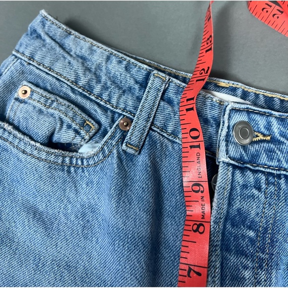 ❌SOLD❌ H&M Straight-Leg Jeans - Picture 6 of 8